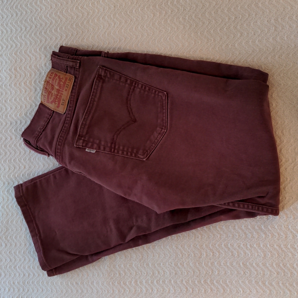 Burgundy Levi's 513